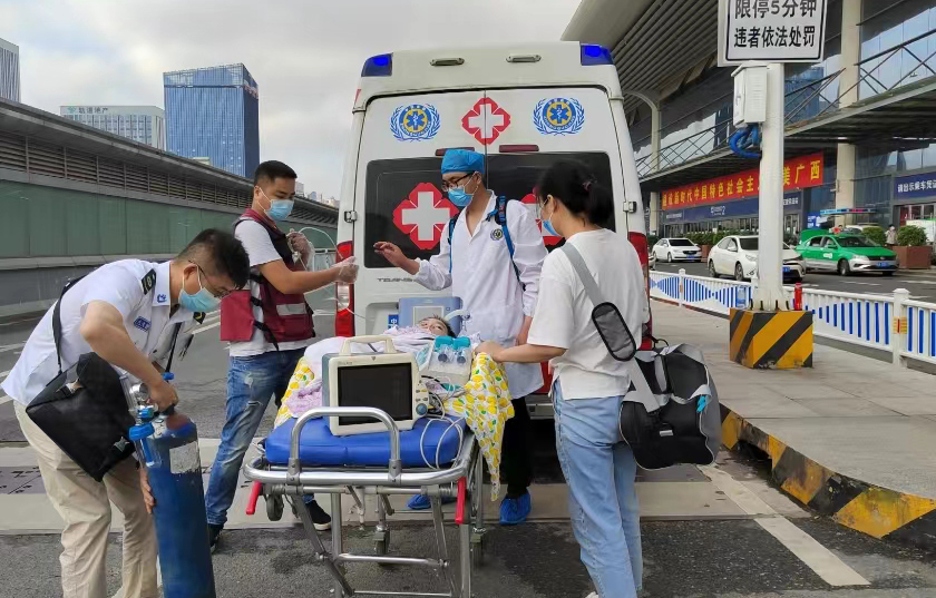 岳阳救护车出租公司